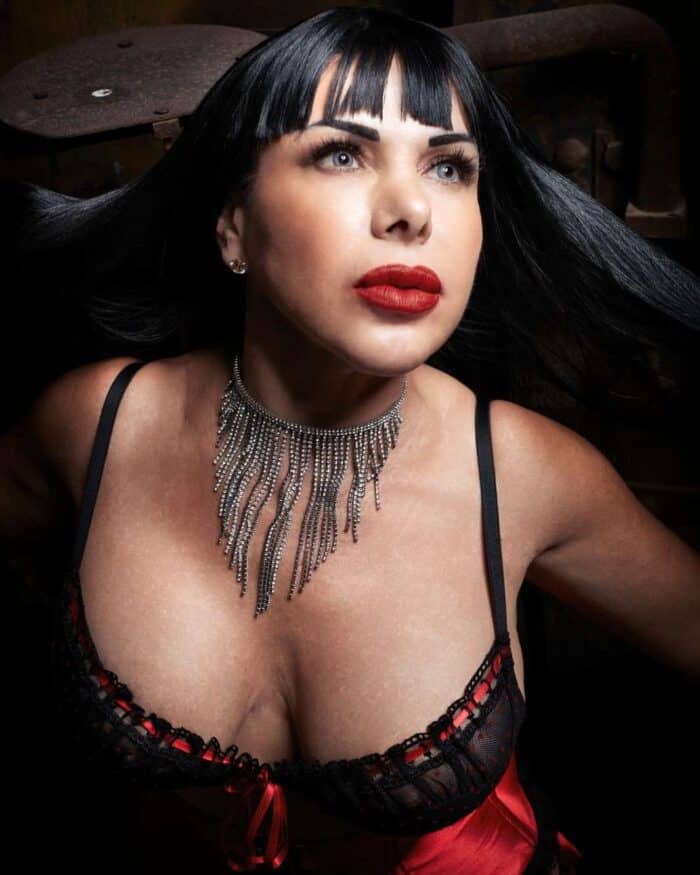 Sonia Eyes - OnlyFans VIP Premium Profile $12