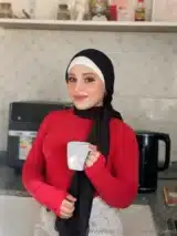 Mariam Saeed photo 7 of 9