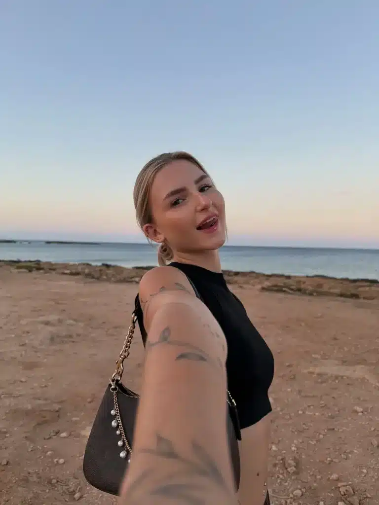 π¦ Meet Lini Klein: The Pocket-Sized Powerhouse Shaking Up Cyprus 3 Lini Klein β official OnlyFans profile from Germany