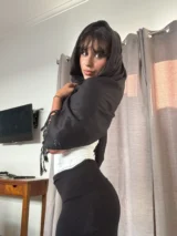 LilZaraX aka Zara photo 7 of 28
