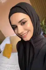 Samira Omari photo 1 of 20