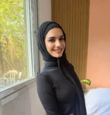 Samira Omari photo 4 of 20